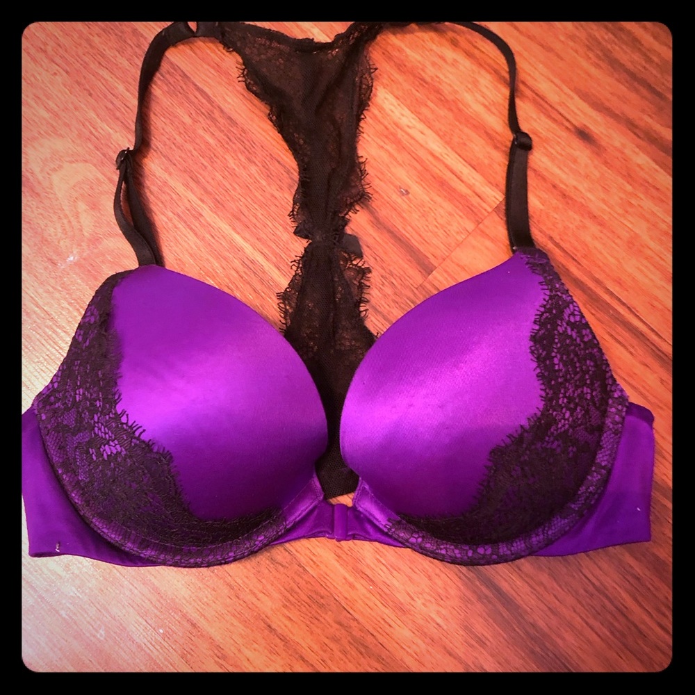 Victoria secret 32B razor back push up